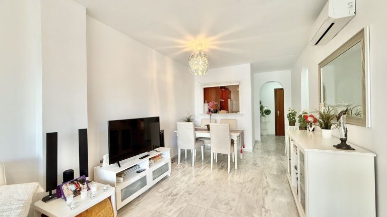 323886ed5f8e51f065a678b61bc7e912 - 11