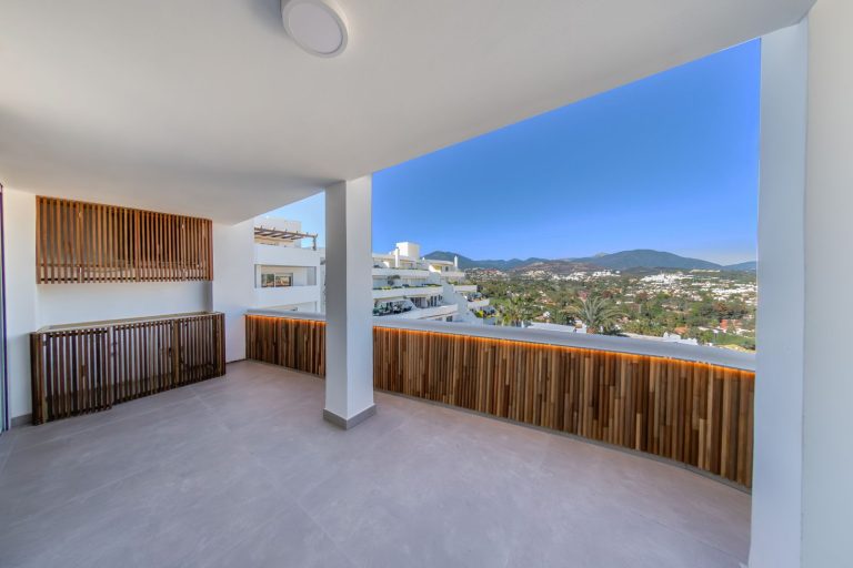 324836db8f39fbc96b218f8731404aef - 1