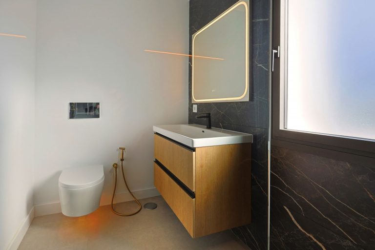 324836db8f39fbc96b218f8731404aef - 14