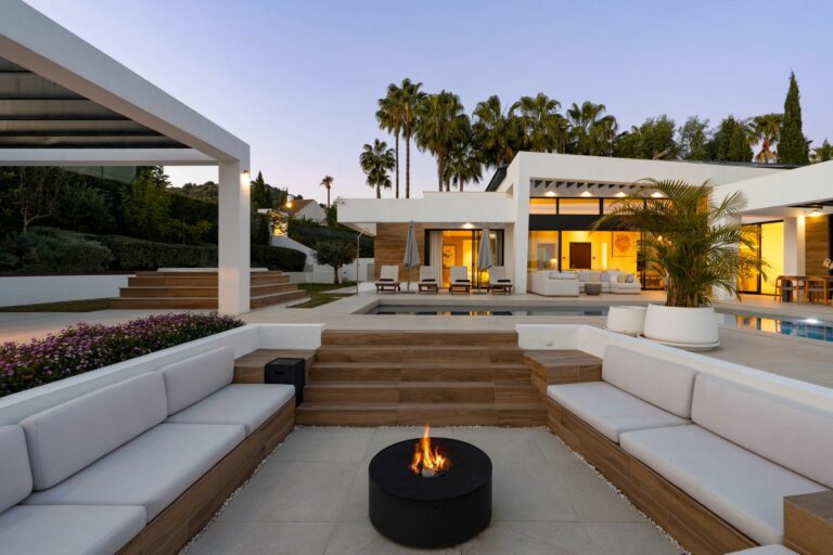 3379fbbd9a57742fc63a3163e1beceed - 2