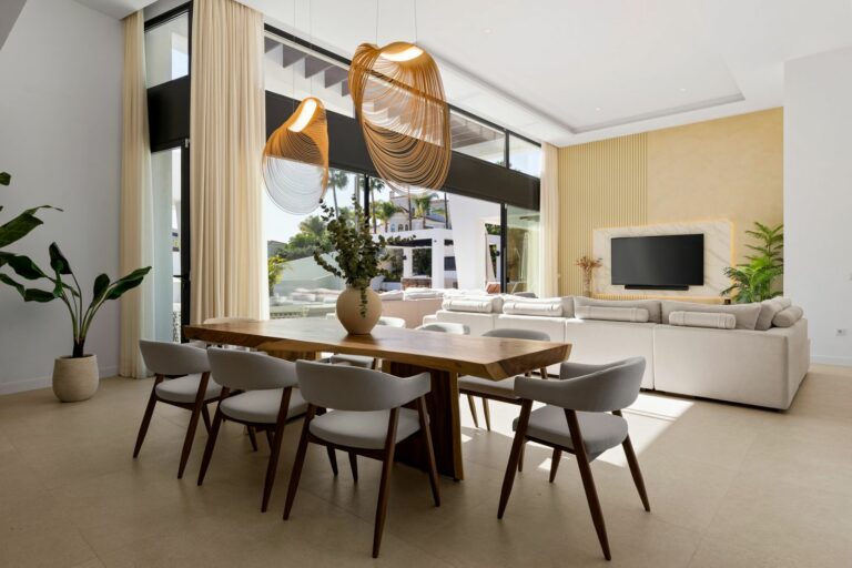 3379fbbd9a57742fc63a3163e1beceed - 9