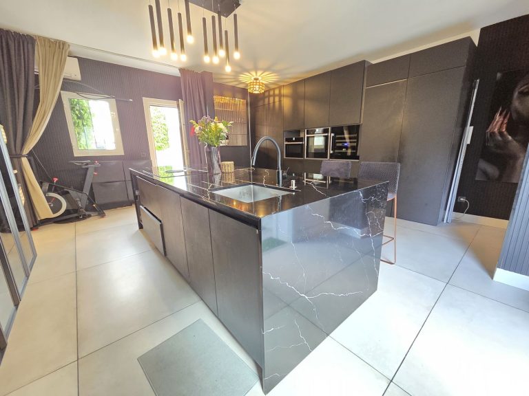 3427ea62547b027063053b0c1e13930d - 10