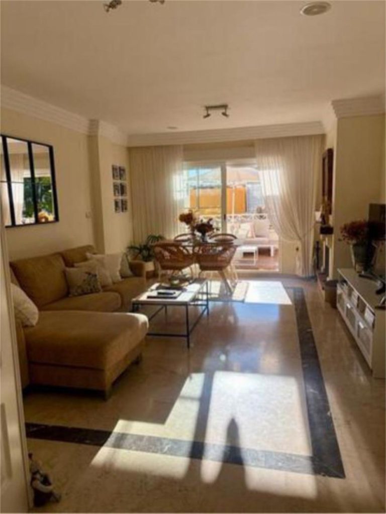 359b44b5dfa724f1a716855b659592eb - 2