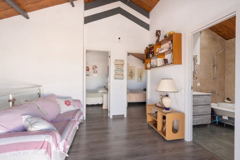 36965436d11c7a83d630cd317de9f504 - 11