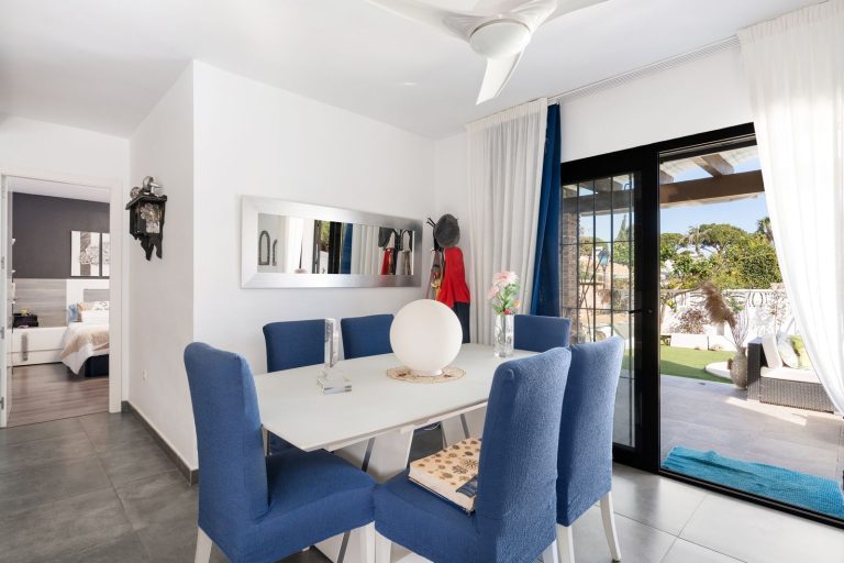 36965436d11c7a83d630cd317de9f504 - 4