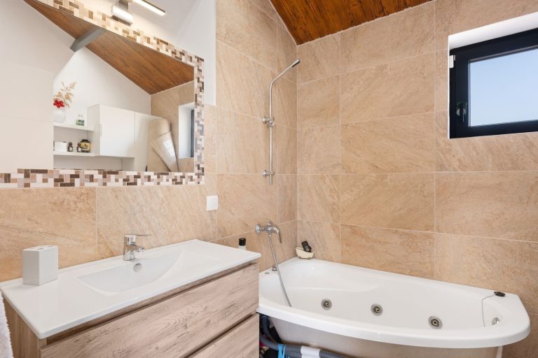 36965436d11c7a83d630cd317de9f504 - 8