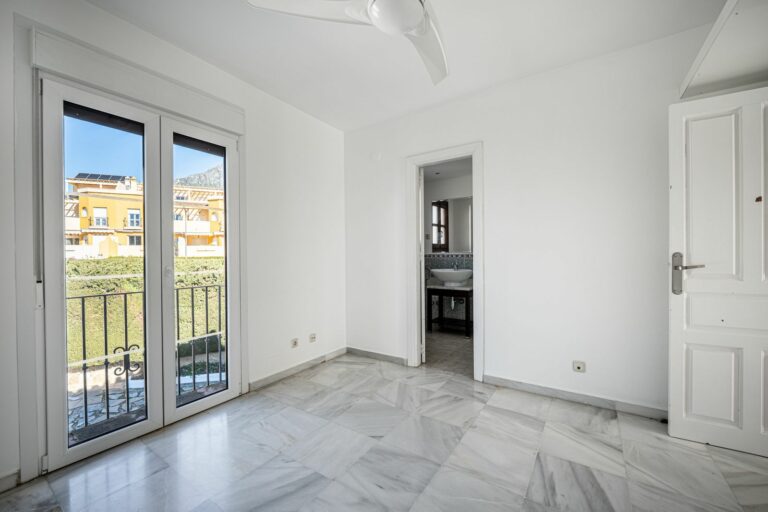 37794d1cb7865cdddbc911152caf0c90 - 13