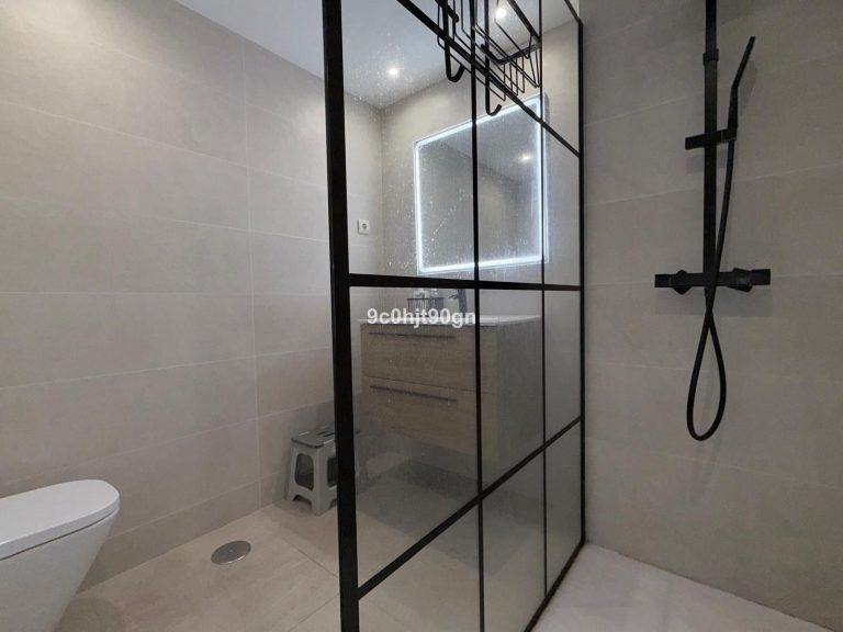 38925c108c4dda1b6ea24f0b8bb82d65 - 15