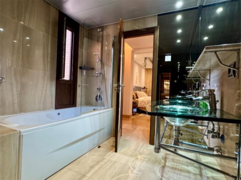 389e33056ab9c774a2b74eba2cf3c81c - 13