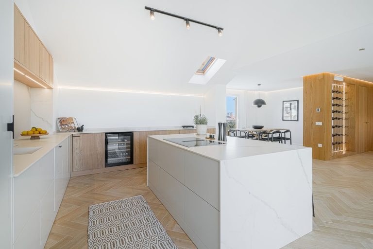 38b410f20606904d8ebc2c80d873a151 - 11