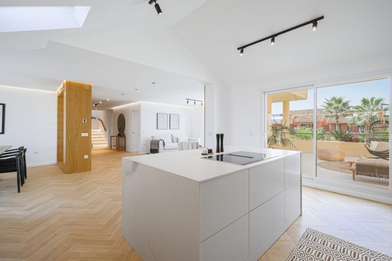 38b410f20606904d8ebc2c80d873a151 - 13