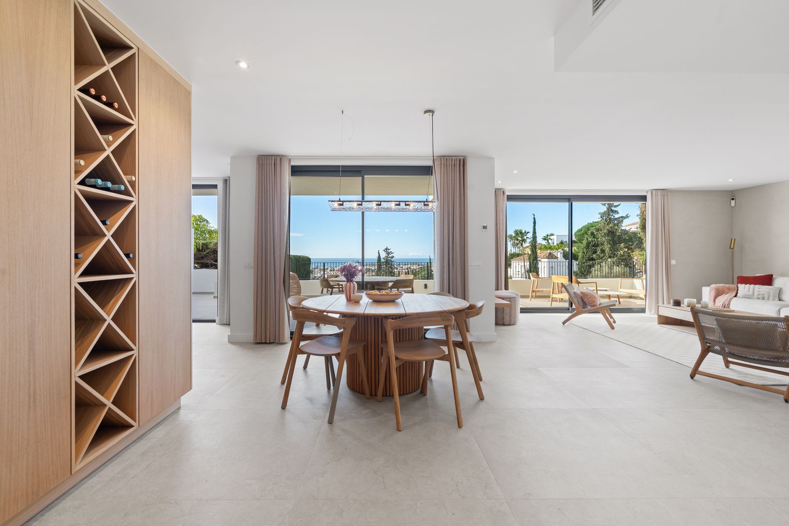 393237f34d680b8cff333ef76212e948 - 14