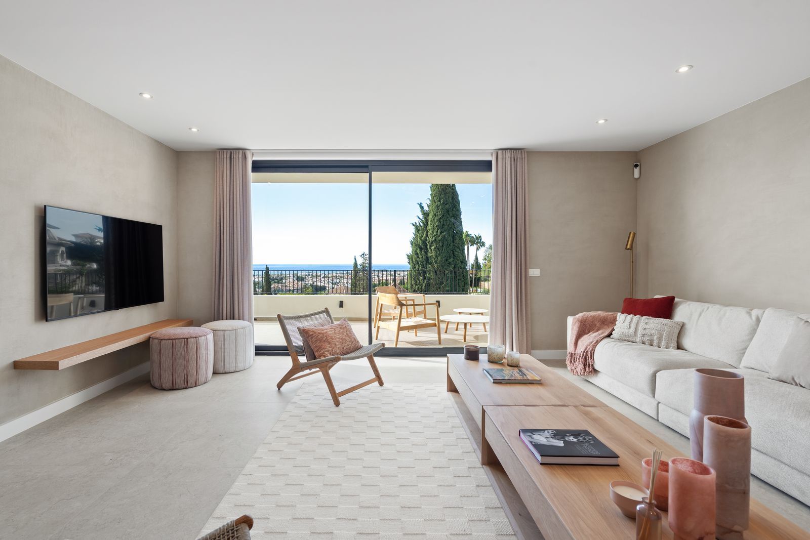 393237f34d680b8cff333ef76212e948 - 16