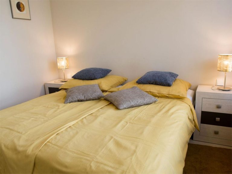 39fe39578e280c0b15c044f3098dd165 - 11