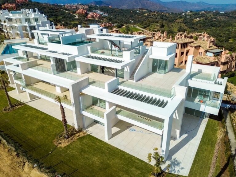 3aa6a299996eb8c5f68435da1a6e4f0d - 1