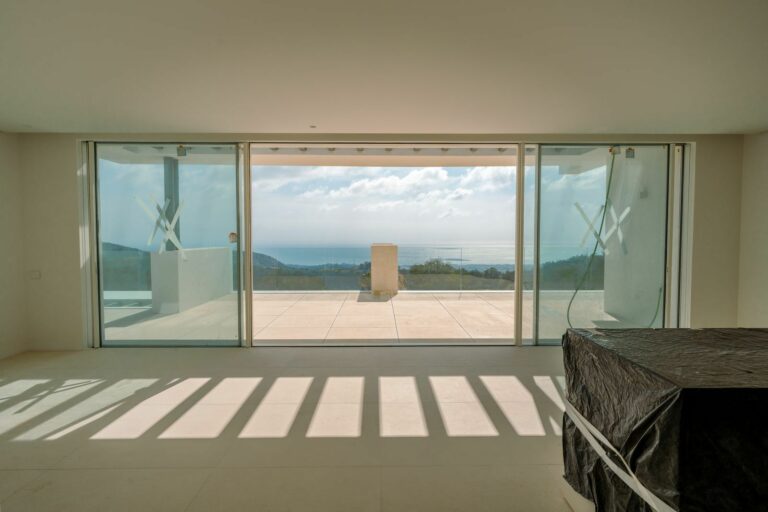 3aa6a299996eb8c5f68435da1a6e4f0d - 3