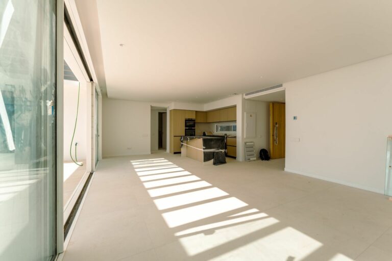 3aa6a299996eb8c5f68435da1a6e4f0d - 4