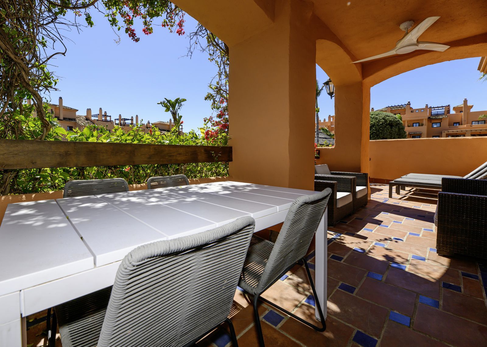 3b0c82fcdb30ee9e0ab082d7c2dc84df - 10