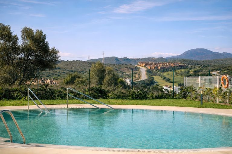 3bb50ea54837f41a0abe0fe7a7ffd97a - 13