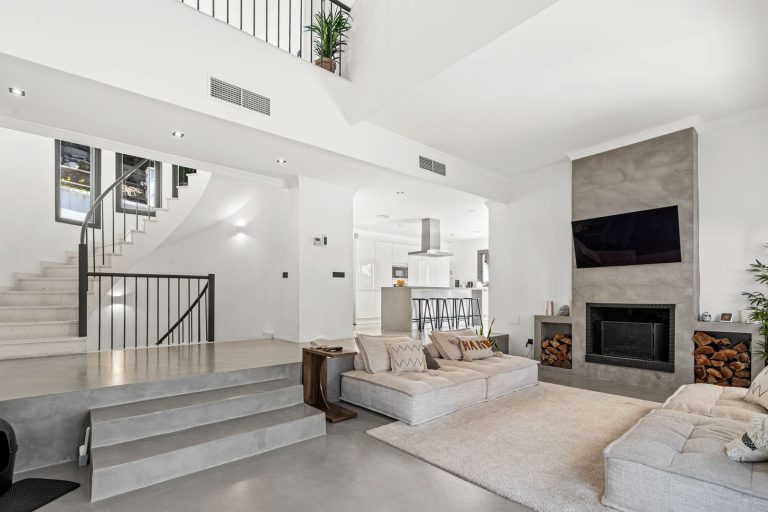 3ca053d633aa6e8bd7b58cbd46652024 - 15