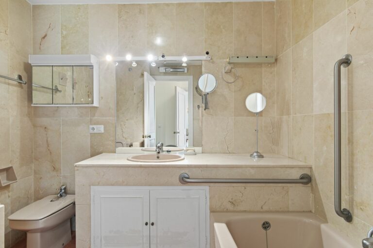 3d0ba6bd2c09b1bf1b25d671efcfd538 - 13