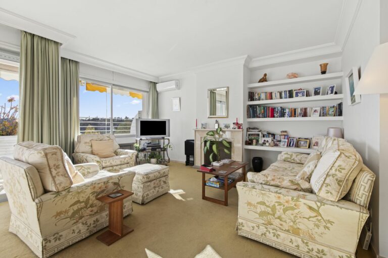 3d0ba6bd2c09b1bf1b25d671efcfd538 - 2