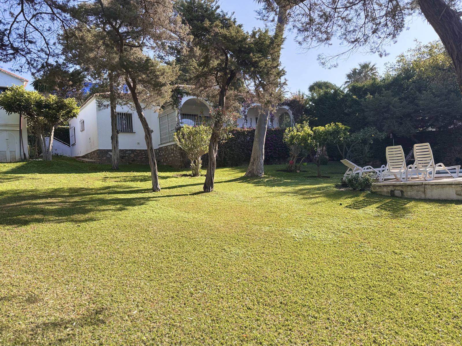 3e124f33e9acfab384238d38fdad3582 - 12