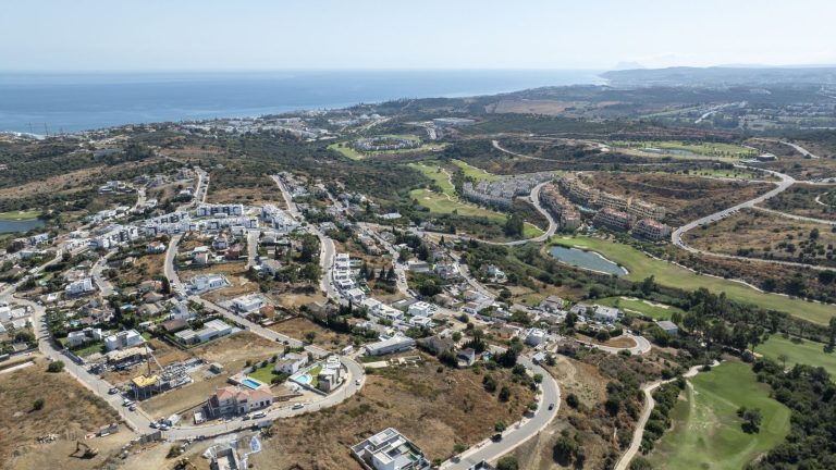 3ec02d35dd53a9cacb086b609de1a87f - 13