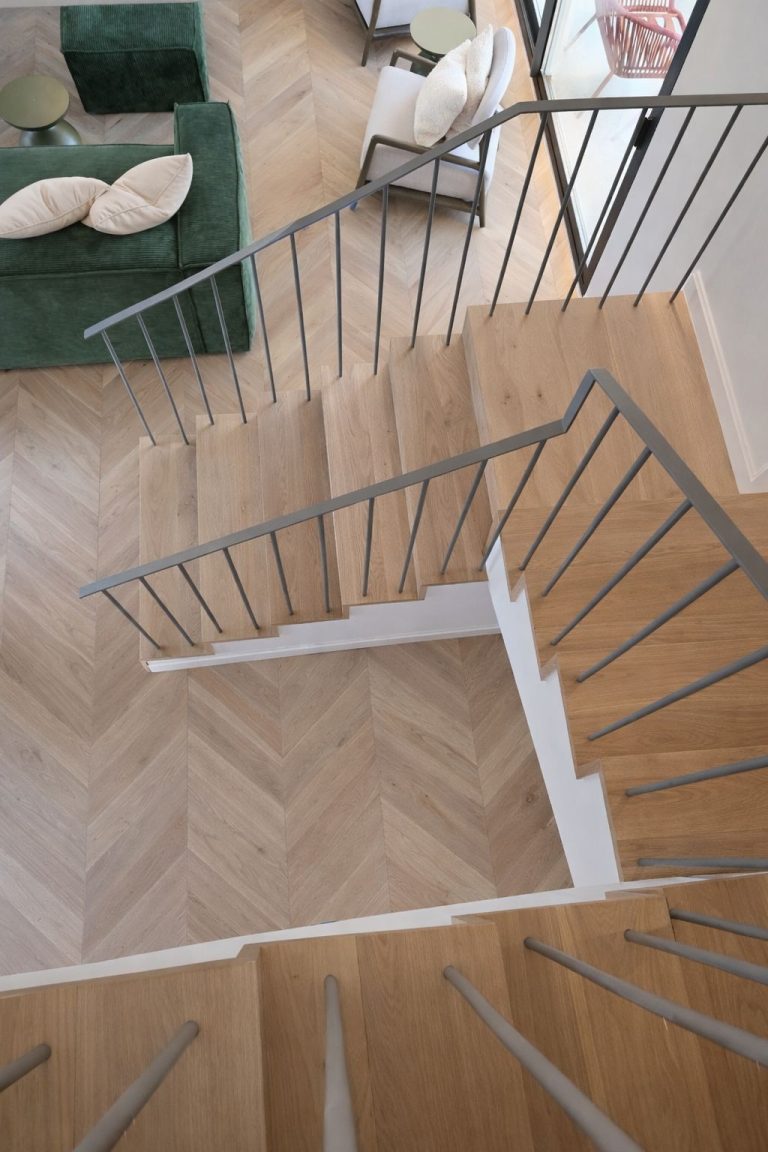 40366117736ac9ed0e05b6ad8f3d28de - 12