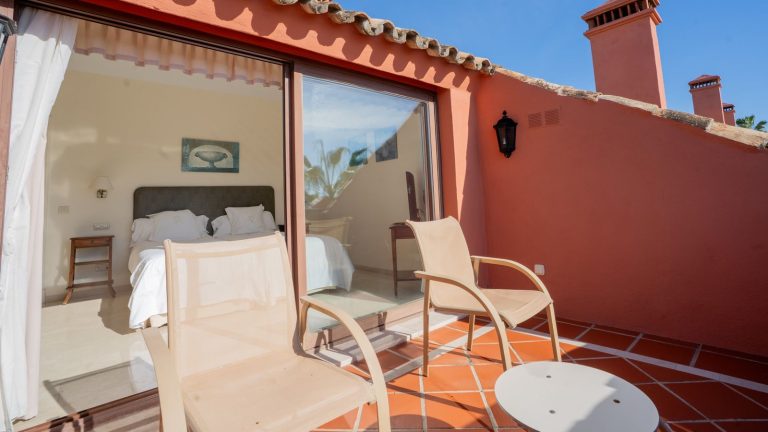 40f19ab04ea0333b1e89fed8306a9e43 - 7