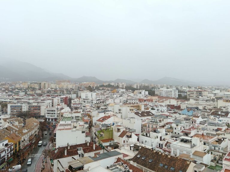 41801b25ef147bafcc9238ce0173818d - 1