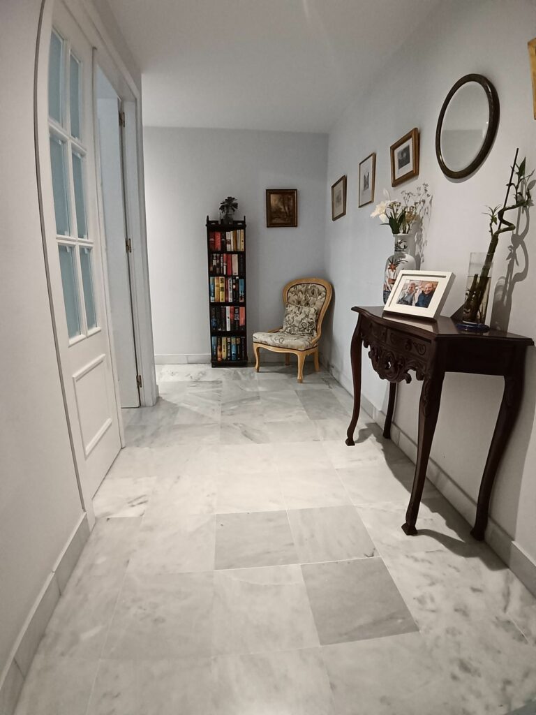 41801b25ef147bafcc9238ce0173818d - 12