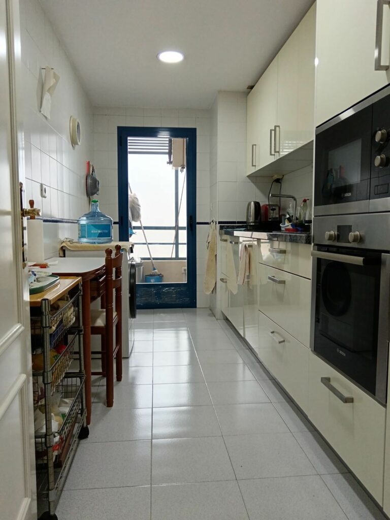 41801b25ef147bafcc9238ce0173818d - 13