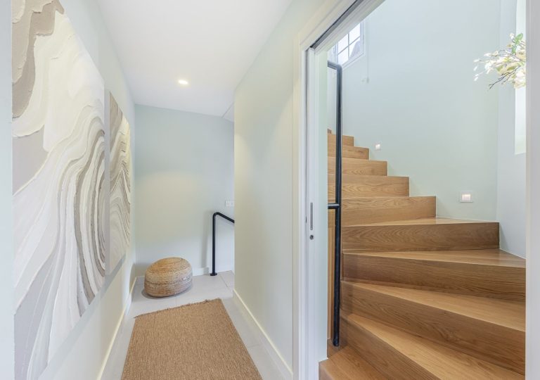 4247fdc17664d4956a1286853b10cc15 - 13