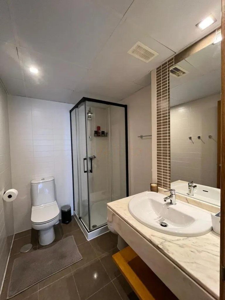 42b556f1977039d3efc9f5f9cc8b084a - 15