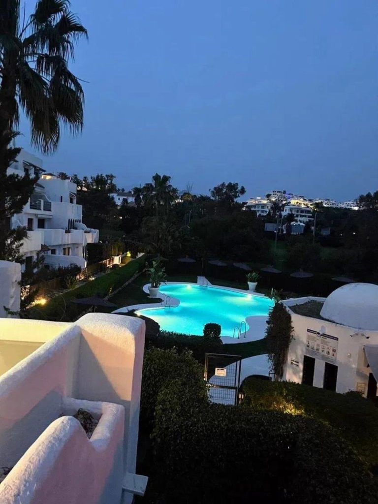 42b556f1977039d3efc9f5f9cc8b084a - 8