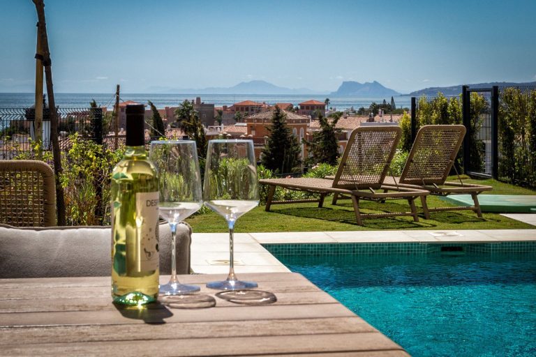 43f8caec7507f2d3d40a29f1d4e7ec84 - 1