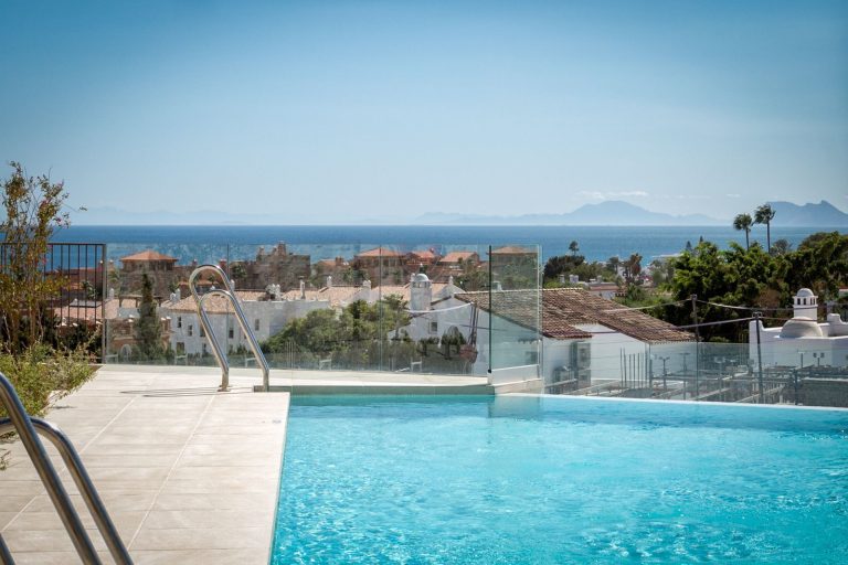 43f8caec7507f2d3d40a29f1d4e7ec84 - 12