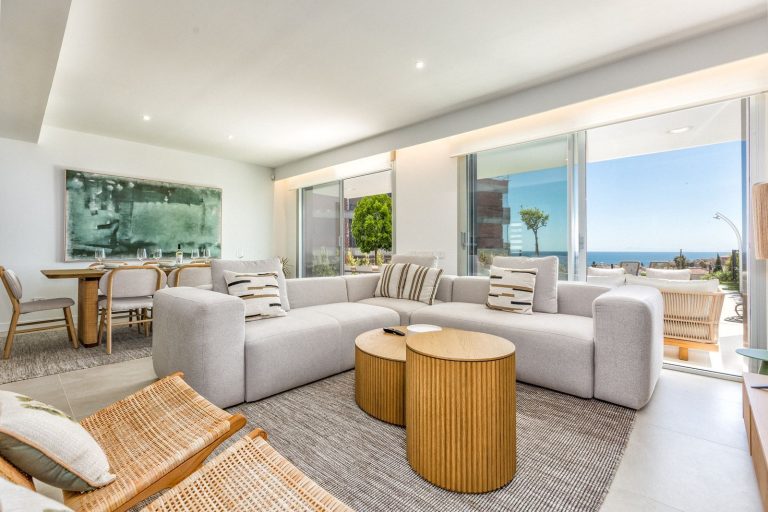 43f8caec7507f2d3d40a29f1d4e7ec84 - 4