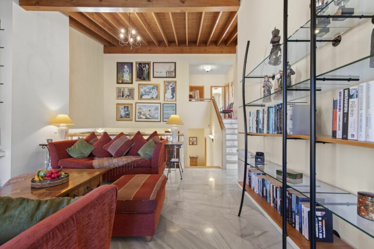 4407984dfa5ce0f9f4f2f8e6dce77173 - 7