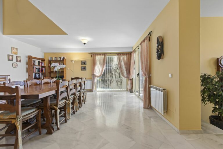 4407984dfa5ce0f9f4f2f8e6dce77173 - 8