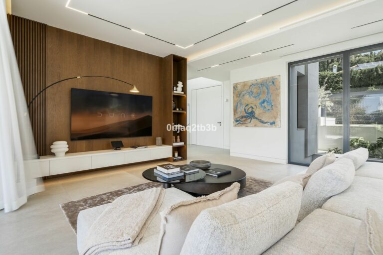 45362d6627bc83b35b3589ff246a0b67 - 15