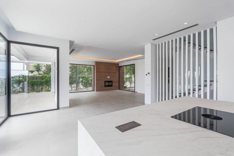 45961f0f373679d3374eb7d7772e3350 - 7