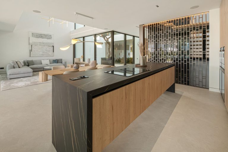 45e57f5a542826038929ca30a3149d5d - 12