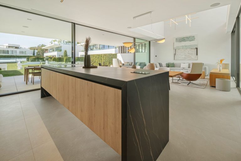 45e57f5a542826038929ca30a3149d5d - 13