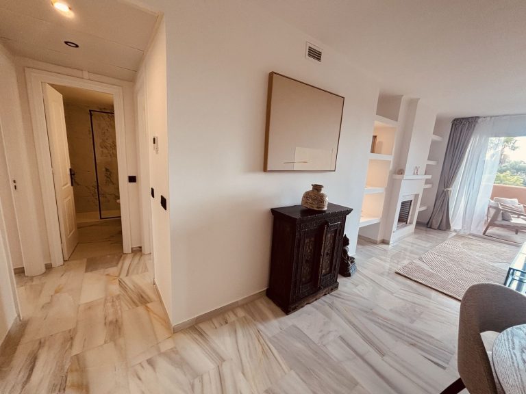 46e0507050a7a9fa5f0ae9b148157f0d - 14