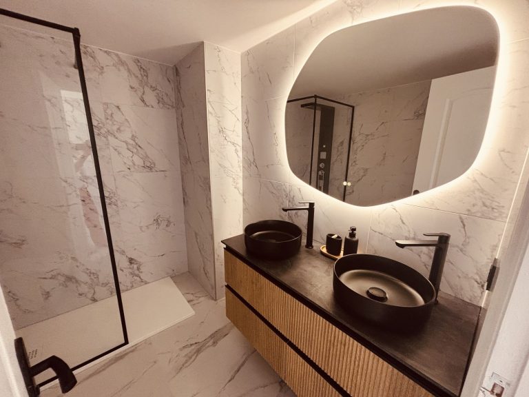 46e0507050a7a9fa5f0ae9b148157f0d - 16