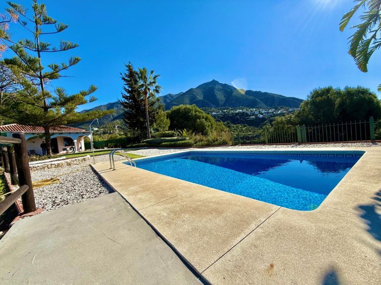 4887c3a661b7be42e7a38ffed84e2d83 - 11