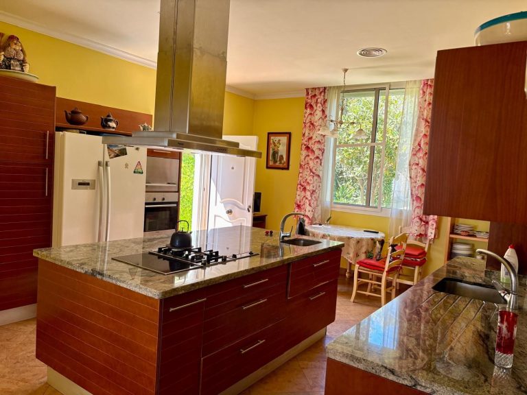 4a381784a85d02b85d8d19d9f1f497c0 - 12