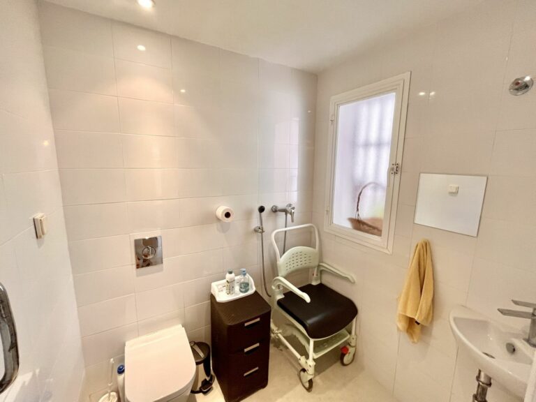 4a95a00a3e33e5d261479080a9c029c1 - 12